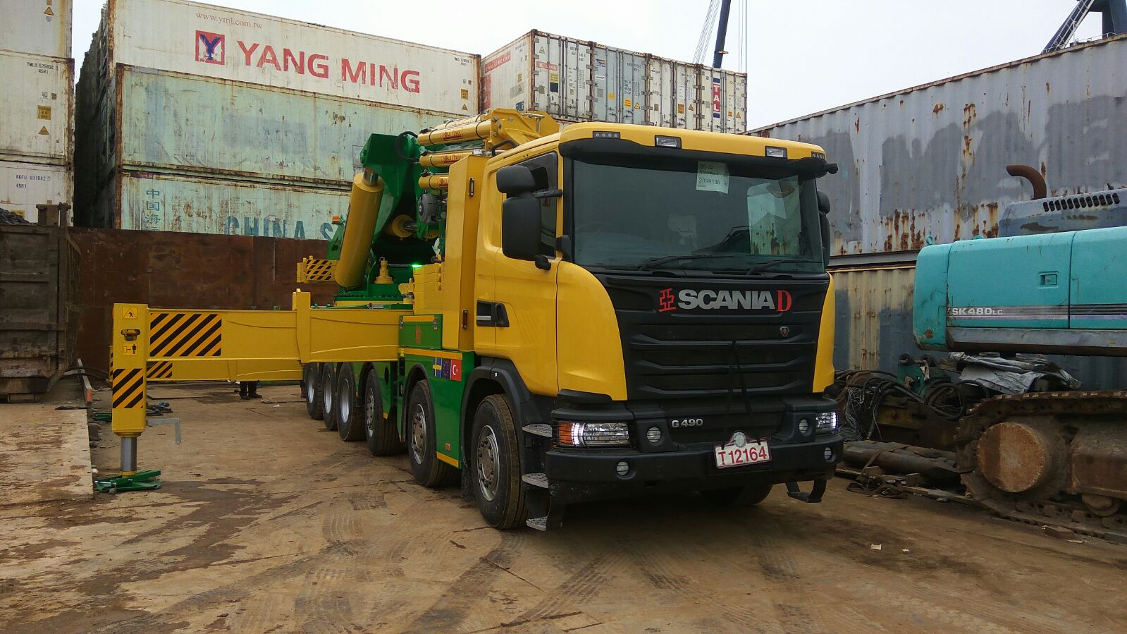 Lorry Crane